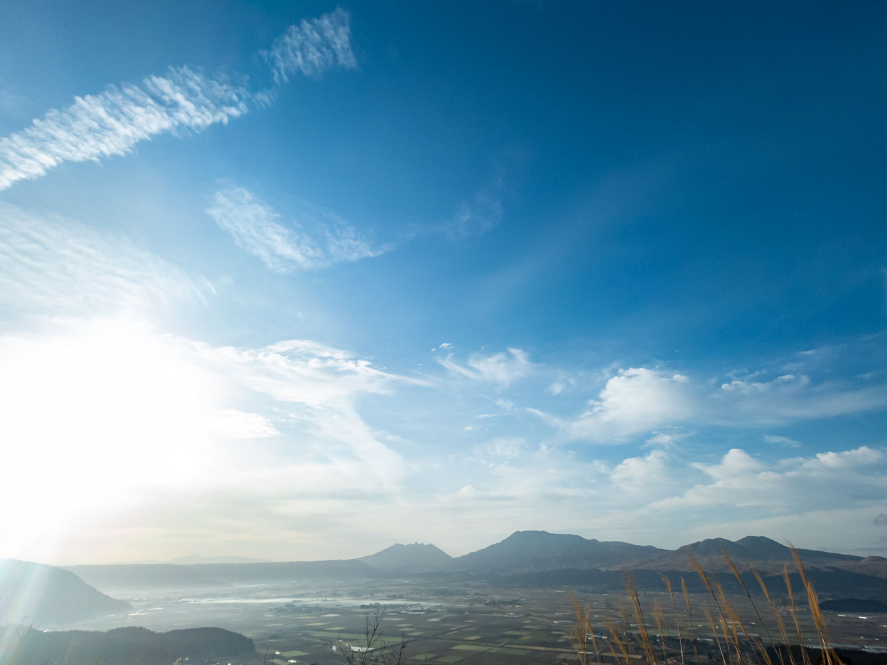 今朝の阿蘇谷